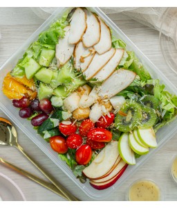 GRILLED CHICKEN BREAST AND FRUIT SALAD WITH HONEY-MAYONNAISE DRESSING